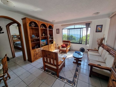 BONITA CASA SOLA EN VENTA 3 RECÁMARAS COL LA GARITA CERCA AV PRINCIPAL