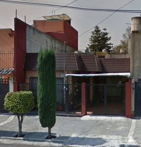Casa con 3 habitaciones, estacionamiento, oportunidad en Cdmx Azcapotzalco