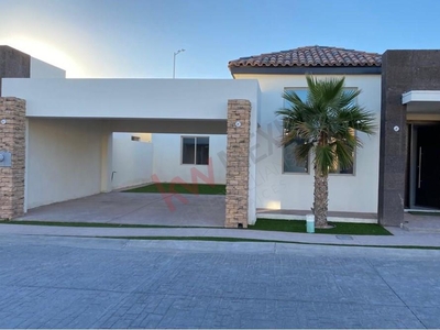 Casa en venta de 1 piso Toscana Residencial calle novena en Mexicali. Una Inversión que no puedes dejar de pasar.