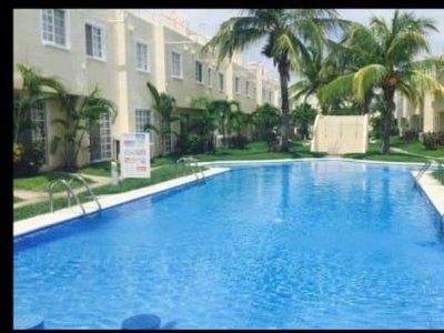 Casa en Venta en Barra Diamante a 5 minutos de Centro Comercial Harbour y Playa Diamante Excelente ubicación, aprovecha el 70% de descuento.