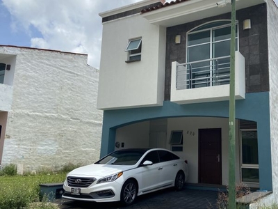 Casa En Venta En Fraccionamiento Real De Valdepeñas, Zapopan, Jalisco