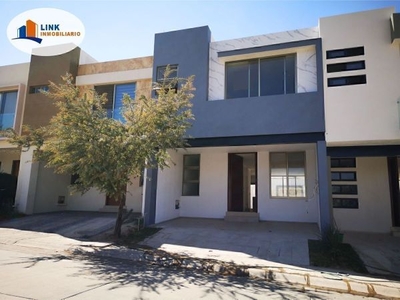 Casa en Venta en Vitana Residencial Altavista