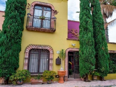 Casa en venta San Miguel de Allende, Guanajuato, 4 recamaras, SMA5104