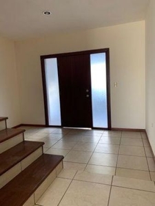 Casa en Venta Zapopan Coto Virreyes Naciones Unidas