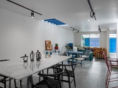 Casa remodelada para invertir