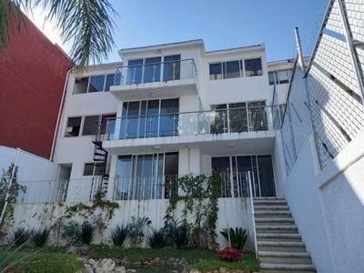 Casa Unifamiliar tipo Residencial en VENTA