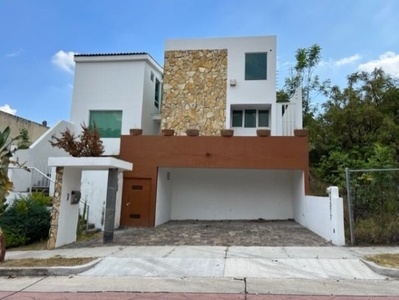 Casa Venta Bugambilias 2a Seccion 3 Remaras 3 Baños Estudio Cocina Jardin Cocher