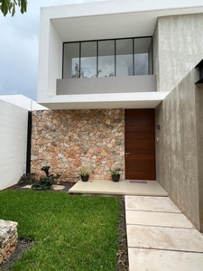 Casas en renta - 411m2 - 4 recámaras - Conkal - $42,000