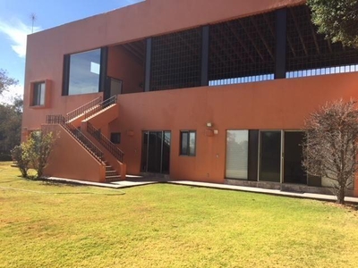 Casa en Av. Bernardo Quintana, Col. Santa Fe