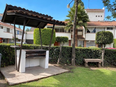 CASA EN VENTA EN TLALPAN EN CONDOMINIO CON ALBERCA