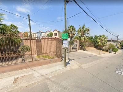 Casas en venta - 110m2 - 3 recámaras - Tijuana - $610,000