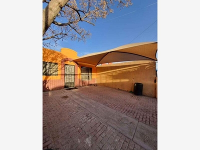 Casas en venta - 120m2 - 2 recámaras - Juarez - $930,000