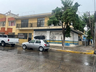 CASA EN VENTA EN LA COLONIA MONUMENTAL