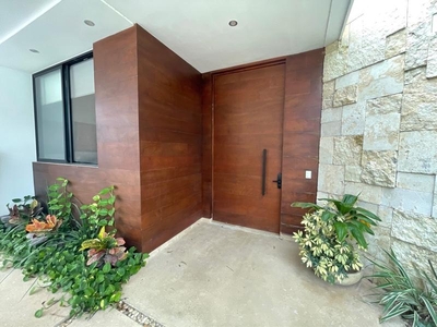 Casas en venta - 804m2 - 4 recámaras - Chablekal - $8,500,000