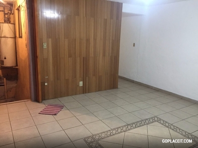 En Renta, Casa en dos niveles recién remodelada a 10 min de Santa Fe - 1 baño - 80 m2