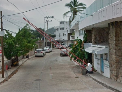 ESPECTACULAR VENTA DE CASA EN CERRADA HORNOS INSURGENTES, ACAPULCO GUERRERO.