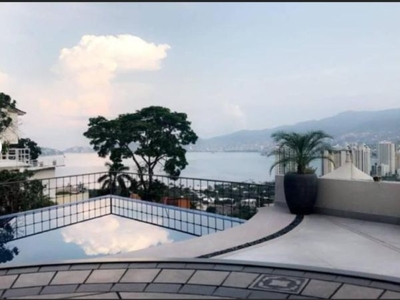 JY231 Se Vende Amplia Casa con Excelente Vista de La Bahía de Acapulco