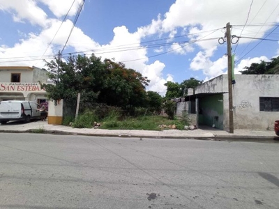 Terreno en venta en Chuburna de Hidalgo en Mérida Yucatán zona poniente de 1800m