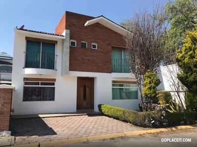 Casa en Renta en Fraccionamiento Exhacienda San José en Toluca