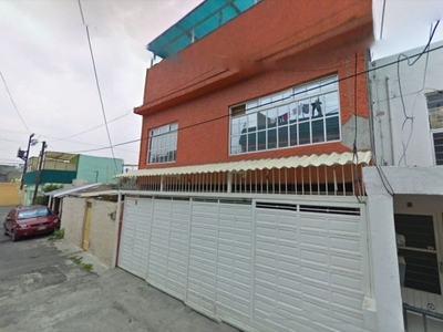 Casa en Altavilla, Ecatepec, Calle Ecatzingo Remate Bancario
