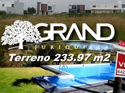 En Venta Terreno PLANO en Grand Juriquilla, 233.97 m2 - Alberca, Seguridad..