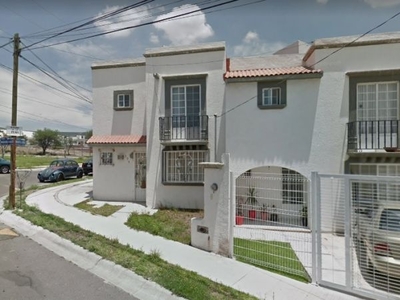 EXCELENTE CASA EN VENTA EN QUERETARO