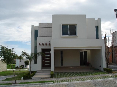 RESIDENCIA EN VENTA