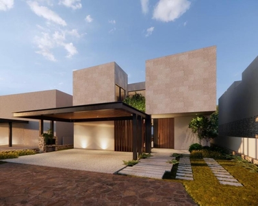 Casa con Alberca y Diseño de Autor en Altozano