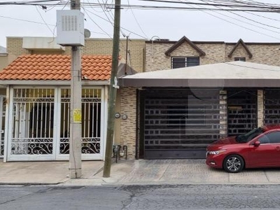 Casa sola en venta en Barrio Chapultepec Sur, Monterrey, Nuevo León