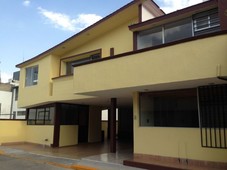 Amplia casa en privada, cerca del centro de Toluca e Isidro Fabela