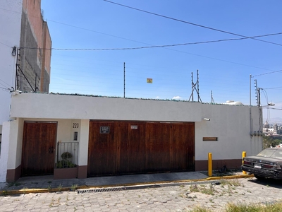 Doomos. Casa en Renta en Barrio de Zopilacalco, Toluca