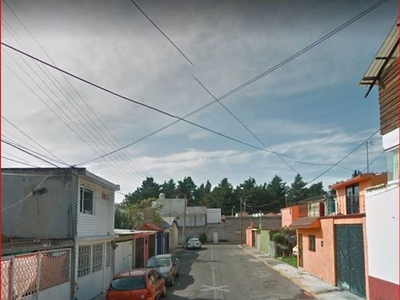 Casa en venta Calle Fuente De Trevi 100-140, Fracc Infonavit San Gabriel, Metepec, México, 52159, Mex