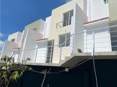 Casas nuevas con alberca en condominio en Cuernavaca Morelos