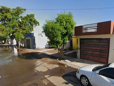 Casa En Remate Bancario En Balcanes , Residencial , Culiacan , Sinaloa -ngc