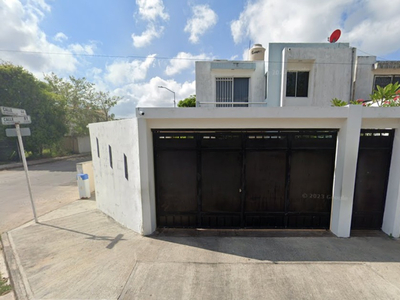 Casa En Remate Bancario En Calle 81 , Diamante Paseos Opichen , Merida , Yucatan -ngc