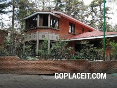 Casa en renta en Bosque de Tlalpan, Parque Nacional Bosque del Pedregal - 3 baños