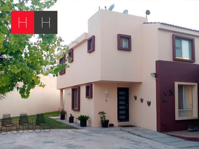 Casa En Venta Cumbres San Agustín 2do. Sector Al Poniente De