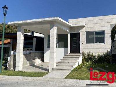 En Venta Casa Nueva En Lomas De Cocoyoc, Muy Cómoda Y Funcional