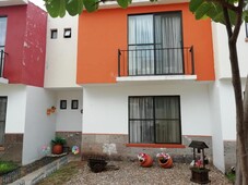 casas en venta - 108m2 - 3 recámaras - irapuato - 1,800,000