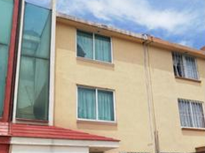 Casa en condominio en venta Cerrada Niños Héroes 432, La Crespa, San Mateo Otzacatipan, Estado De México, México