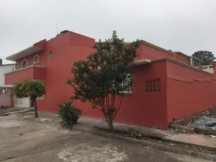 Doomos. Casa 2 Niveles 4 Recamaras Reforma, Chiapas