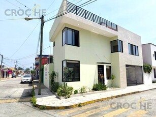 Doomos. Casa en venta en Coatepec Veracruz