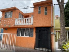 Casa en venta, La Colmena, Iztapalapa - 5 habitaciones - 3 baños - 392 m2