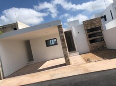 doomos. casa en venta en el norte de mérida cholul con alberca en privada y amenidades