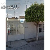 doomos. casa en venta remate bancario - fraccionamiento santa mónica sección ii, queretaro