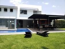 en venta, preciosa casa en lomas de cocoyoc - 3 recámaras - 470 m2