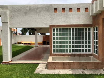 En Venta Casa De 1 Nivel Con 3 Habitacion En Fracc. Vergeles De Oaxtepec Con Acceso A Casa Club