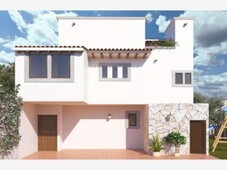 2 cuartos, 120 m casa en venta en san miguel de allende centro mx19-gb1204