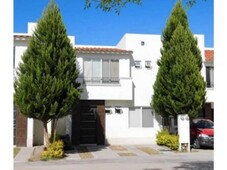 3 cuartos, 126 m casa en venta puerta de piedra celaya gto