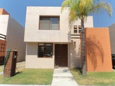 3 cuartos, 150 m casa en venta en puerta real residencial mx19-gg0103